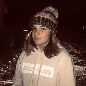 Meet your Posher, Nora